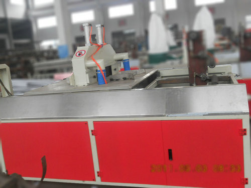 Plastic WPC Profile Extrusion Line High Efficiency Easy Operation CE ISO