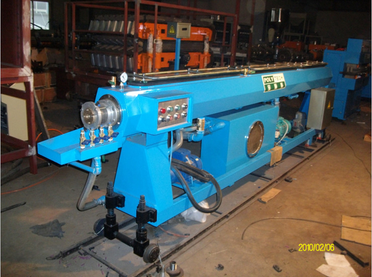 Embedded labyrinth drip irrigation pipe plastic machine / extrusion machine